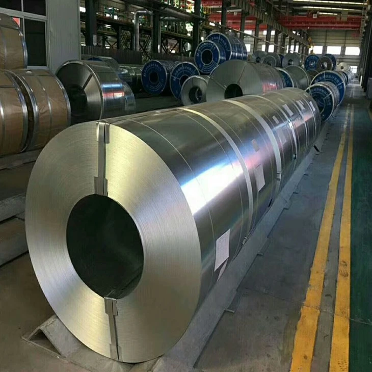 Zvitek aluminijaste folije za izolacijo